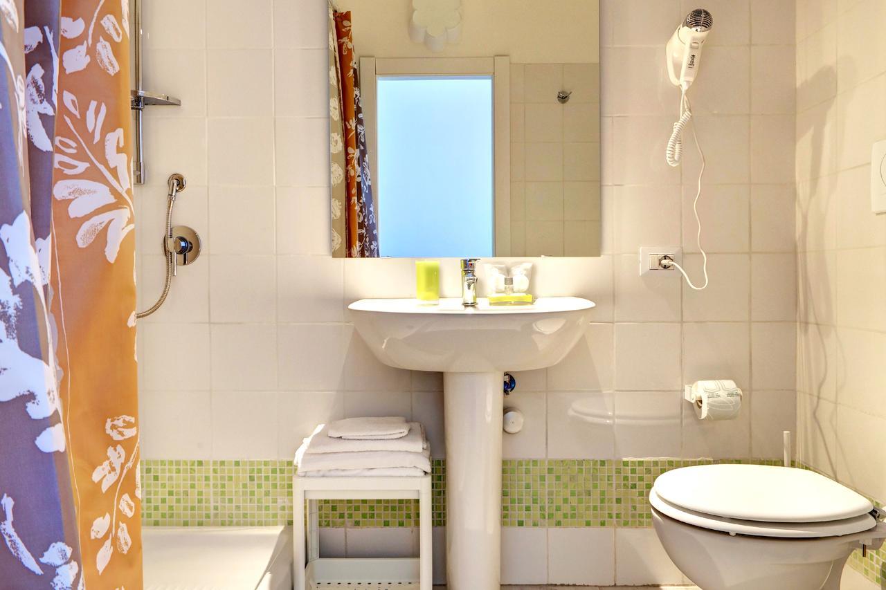 Pianeta Roma 62 Hotel Ngoại thất bức ảnh